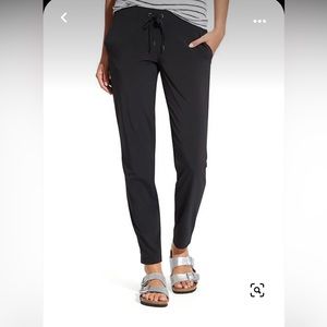Athleta Midtown Ankle Pant Black